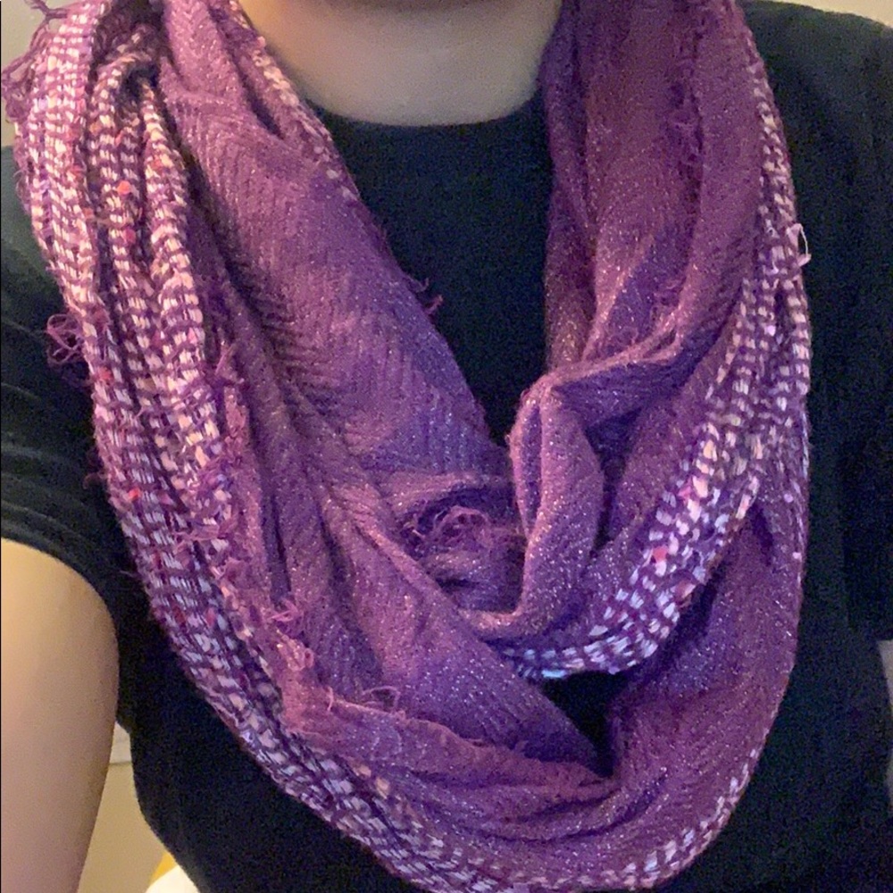 Apt 9 Infiniti scarf